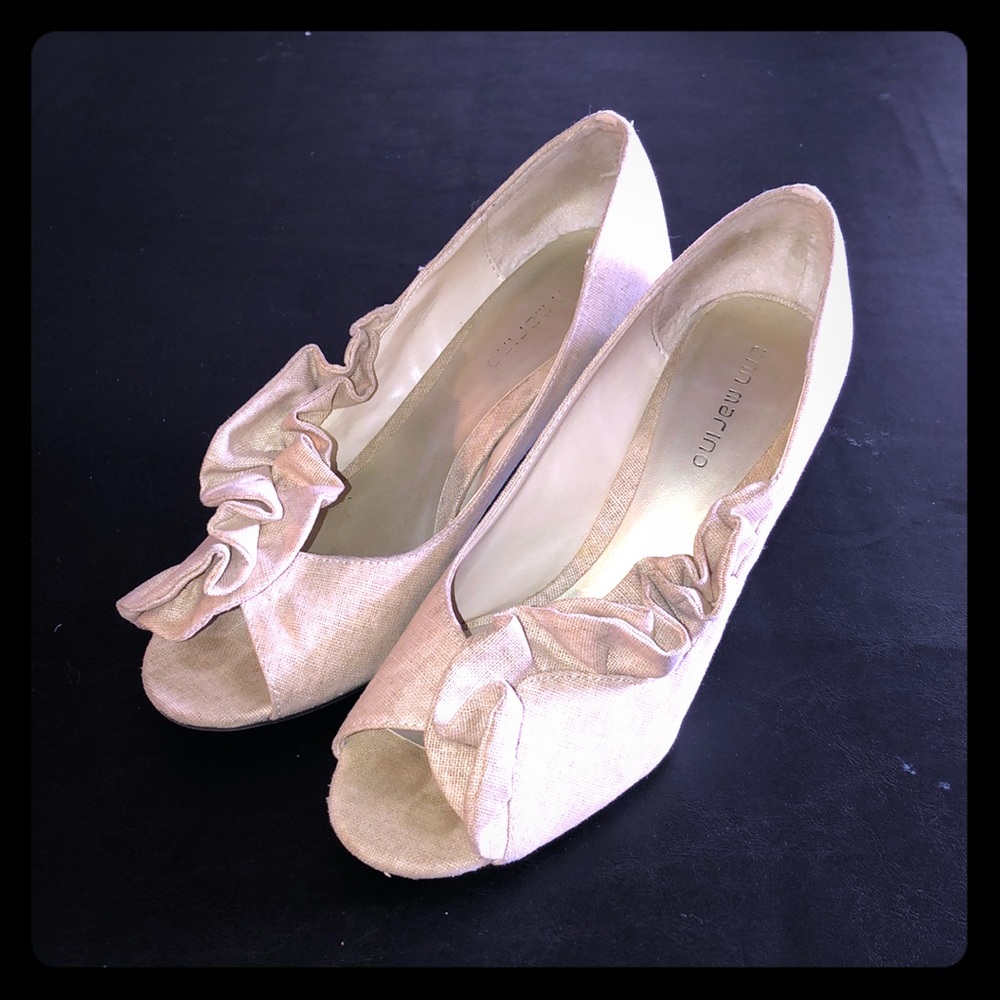 Linen peep toe pumps